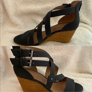 Wedge sandals